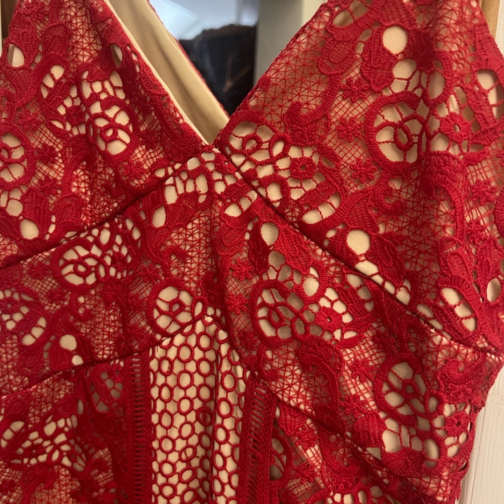 Romeo and Juliet Couture Red Lace Dress NWT *// - Picture 5 of 9